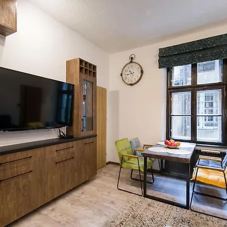 Feel Like In 克拉科夫